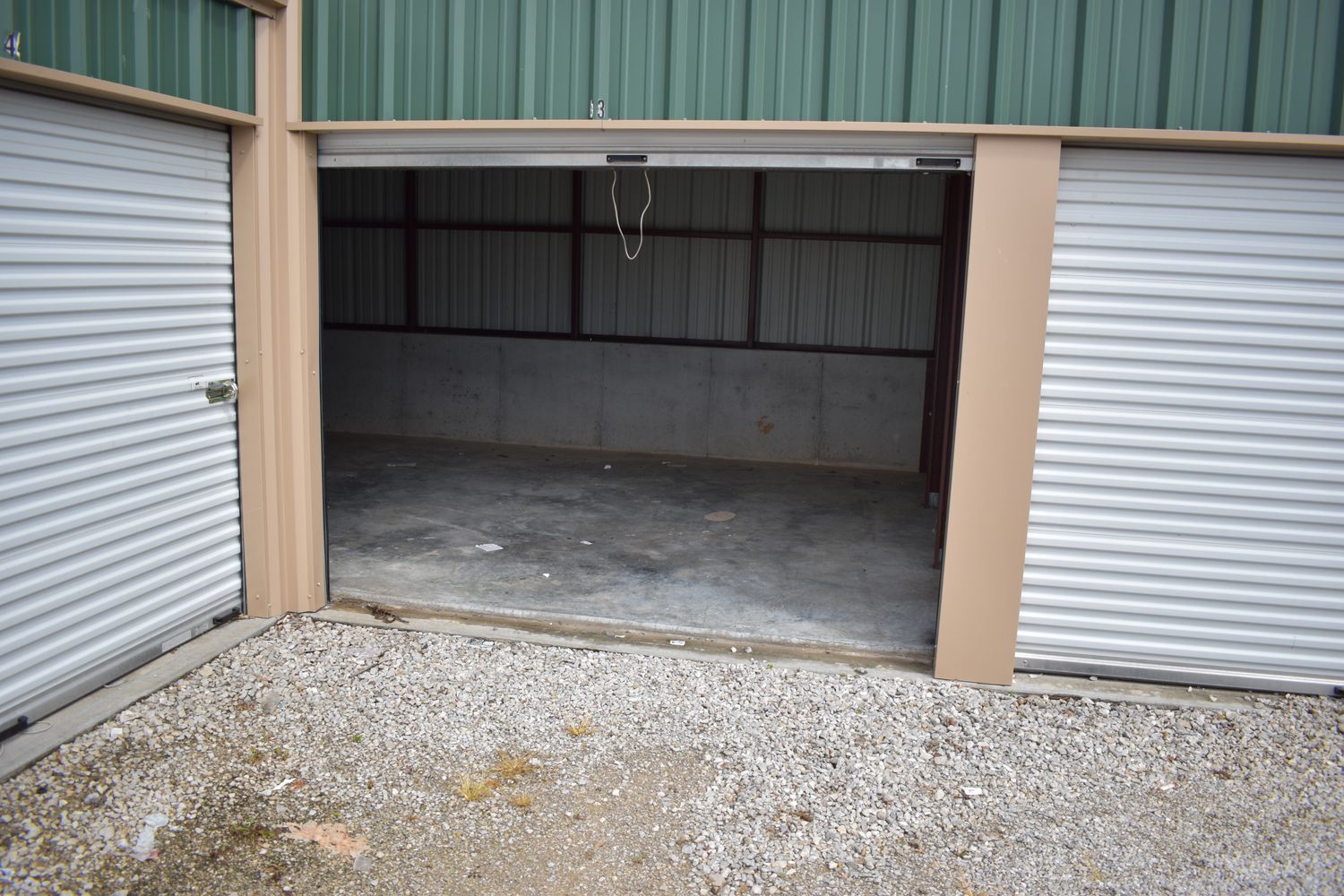 408 E Bond St, Monett, MO 65708
